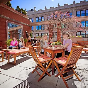 https://hotel-giraffe.us-newyorkcity.com